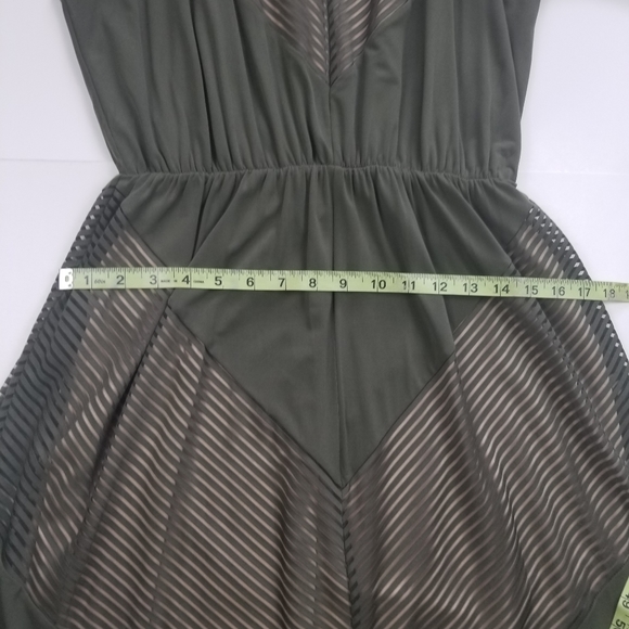 Dress - Picture 10 of 14